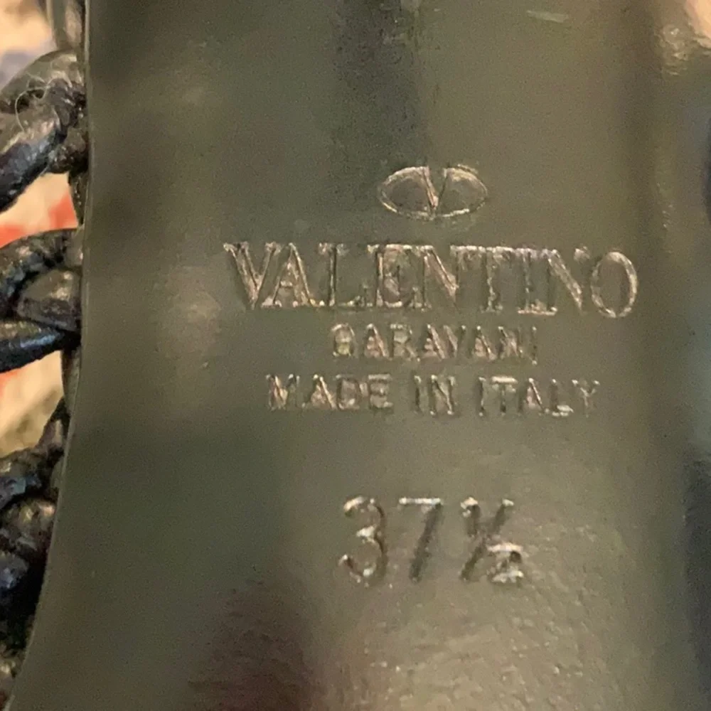 Valentino Garavani these valentino